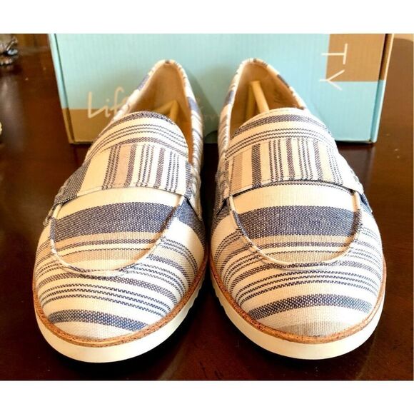 LIFE STRIDE - NWTIB - L Sz 8.5 Wide - Velocity 2.0 "Zee" Loafers/Blue Multi - Picture 5 of 14